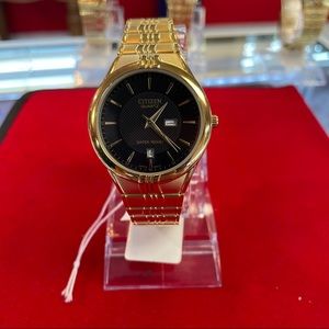 Very beautiful citizen watch